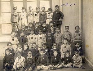 ECOLE DE LA CITE PETIT GARCONS 19XX XXX N09